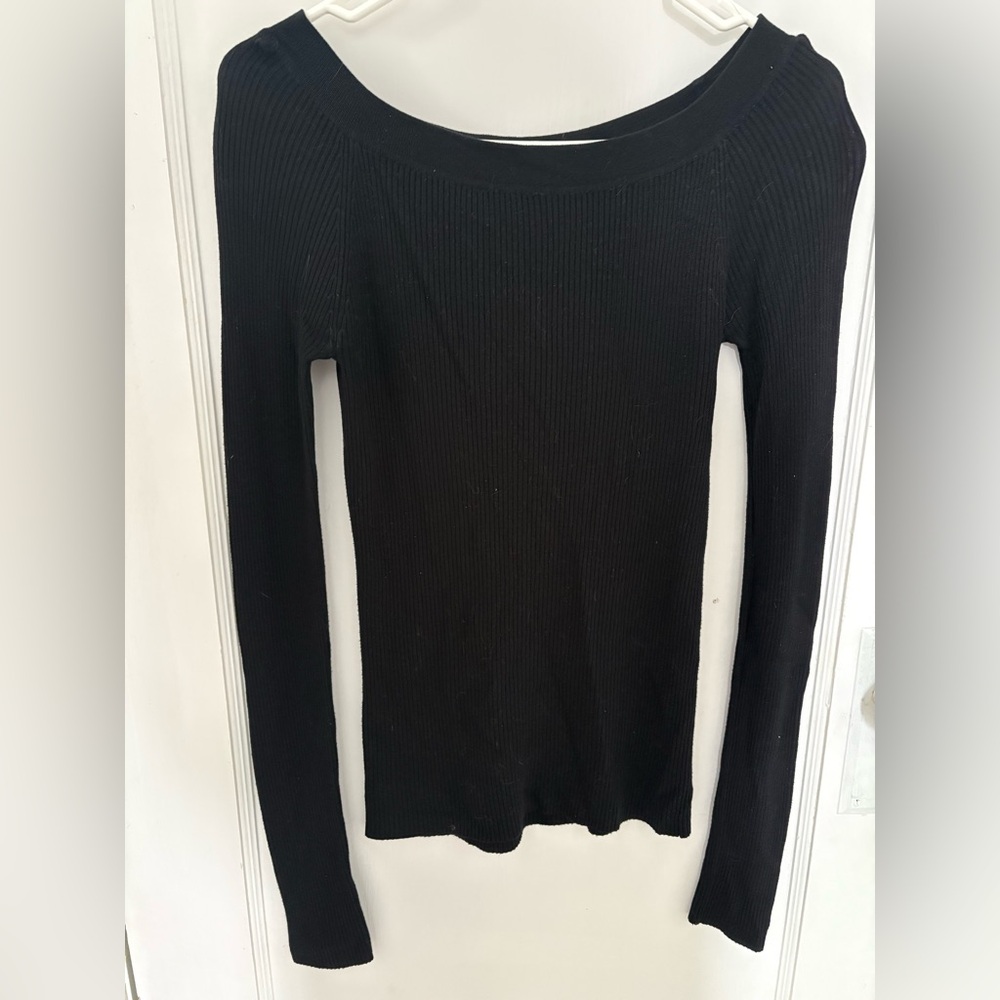 Venus | Black Ribbed Women's Top